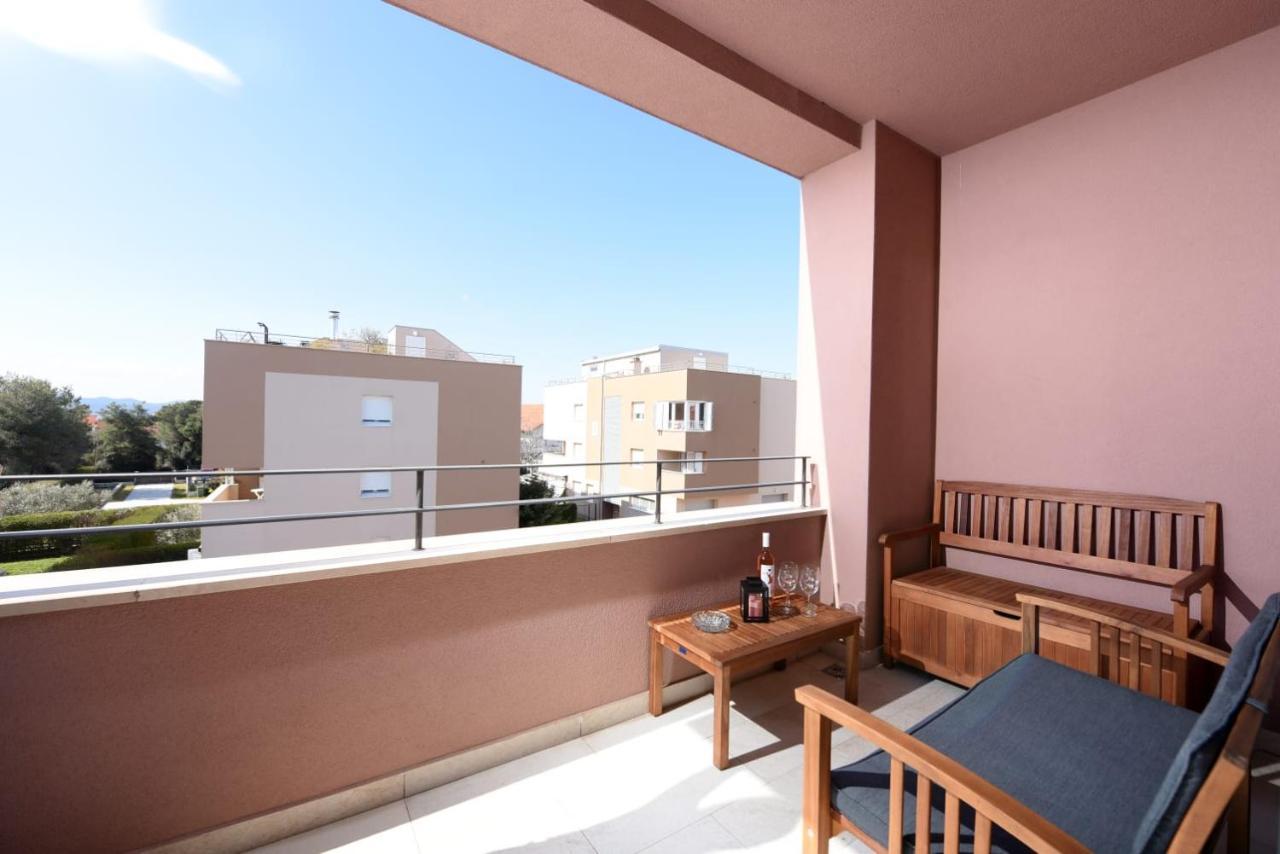Novi Apartman Franka Lägenhet Zadar Exteriör bild