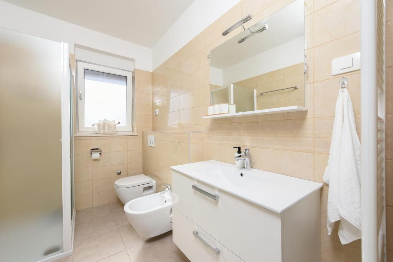 Novi Apartman Franka Lägenhet Zadar Exteriör bild