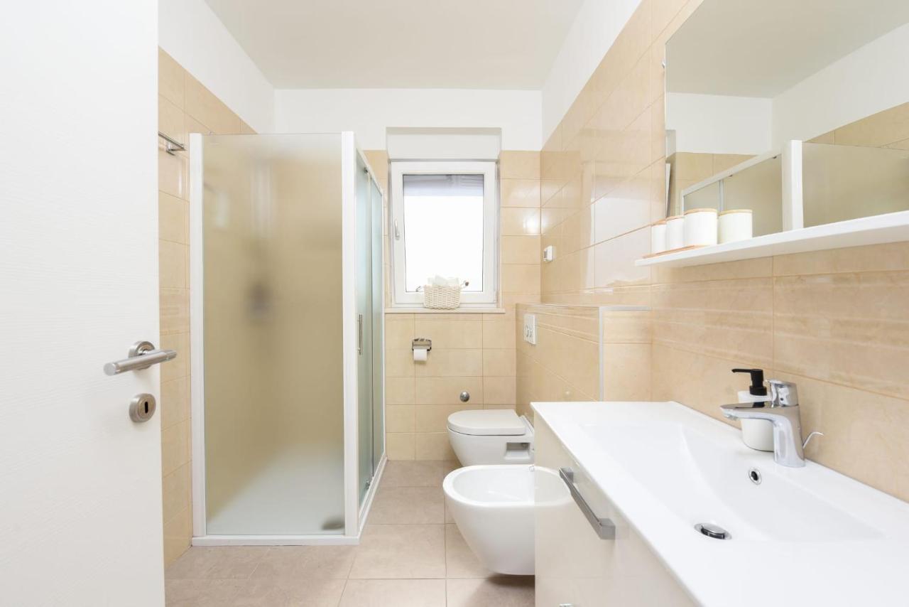 Novi Apartman Franka Lägenhet Zadar Exteriör bild