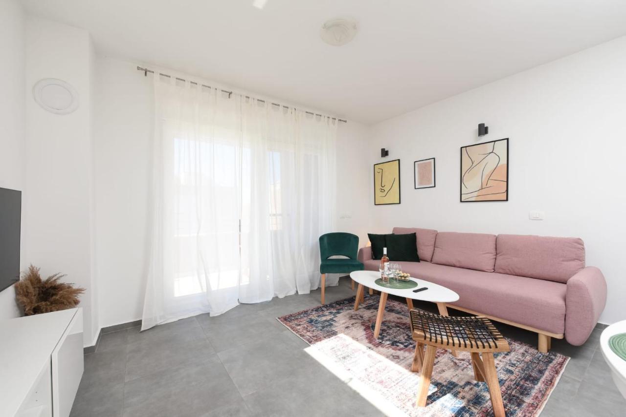 Novi Apartman Franka Lägenhet Zadar Exteriör bild
