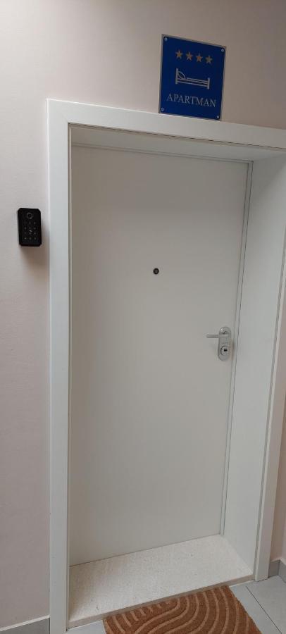 Novi Apartman Franka Lägenhet Zadar Exteriör bild